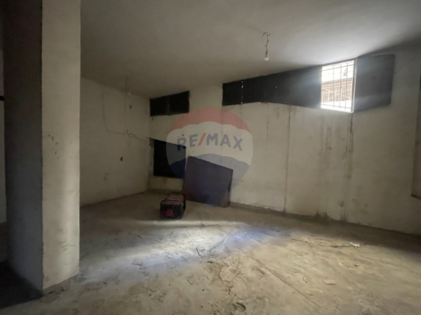 R9-3890 مستودع واسع للبيع في القبة – طرابلس، 480 م²، ارتفاع 5 م — الصورة 2 من 7