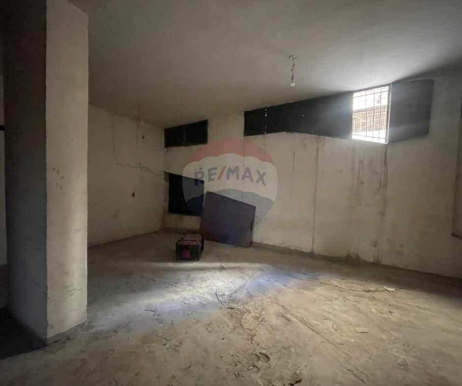 R9-3890 مستودع واسع للبيع في القبة – طرابلس، 480 م²، ارتفاع 5 م — الصورة 2 من 7