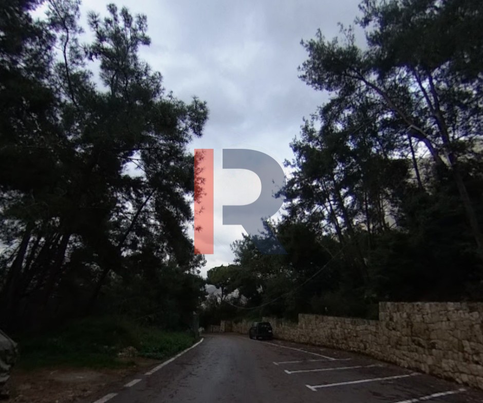 R9-3816 Land for Sale in Champville – El Metn, 520 m², Zoning 30/90 أرض للبيع في شمبفيل – المتن، 520 م²، تصنيف 30/90 — Photo 2 of 3
