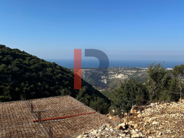 R9-3827 Land for Sale in Aabrine – Batroun, 1,550 m², Sea View — Photo 3 of 8