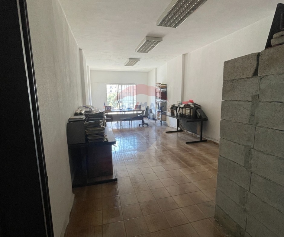 R9-3854 Office for Rent in Boulevard Tripoli – 40 m², Prime Spot, Open Spaceمكتب للإيجار في بوليفارد طرابلس – 40 م²، موقع رئيسي، مساحة مفتوحة — Photo 4 of 4
