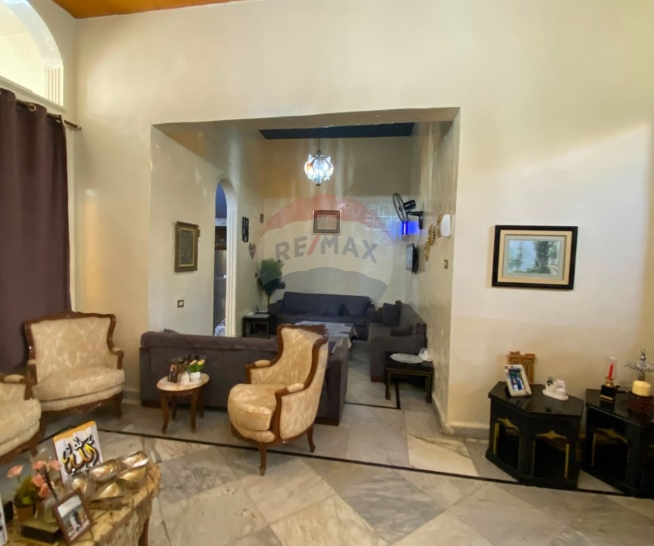 R9-3815 شقة للبيع في الميناء – طرابلس، 120 م²، طابق أرضي، بيت حجري — الصورة 3 من 8
