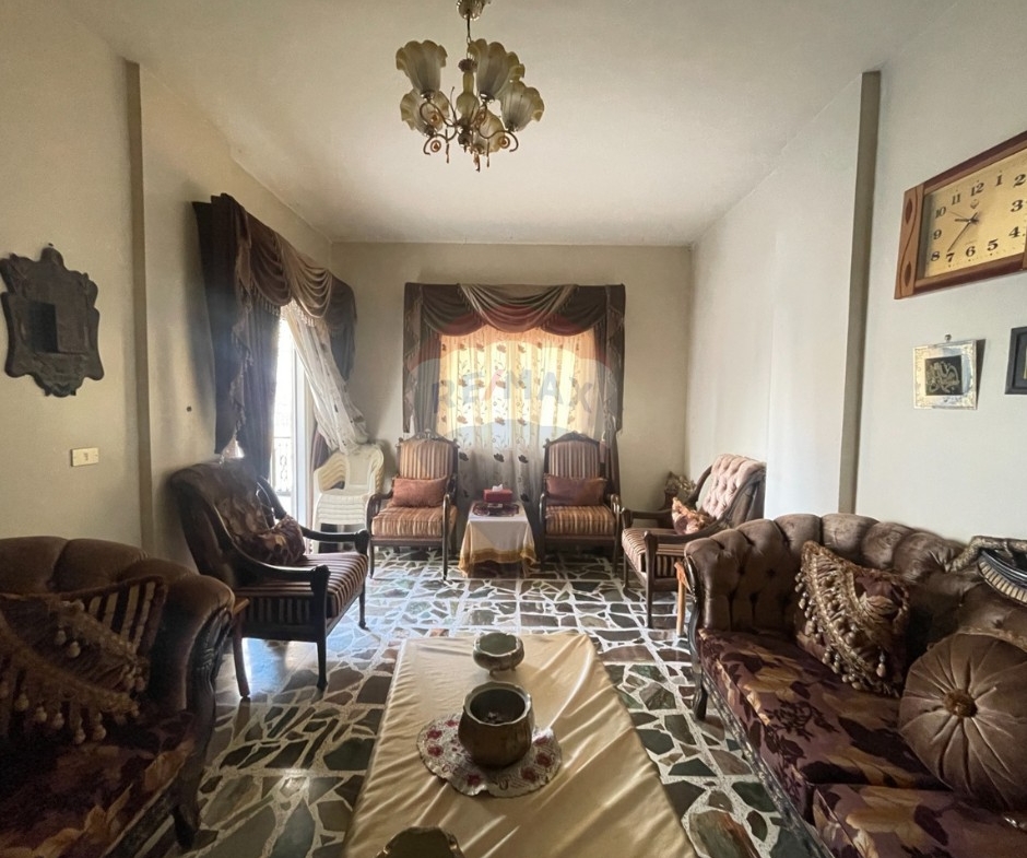 R9-3884 Apartment for Sale in Qobbeh – Tripoli, 140 m²شقة للبيع في القبة – طرابلس، 140 م² — Photo 3 of 11