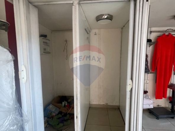 R9-3885  محل للبيع في تل – طرابلس، 230 م²، طابقان، 4 واجهات — الصورة 3 من 11