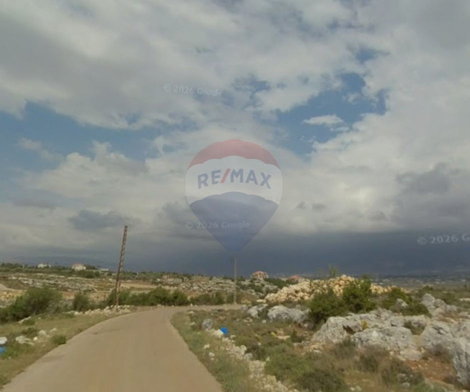 R9-3891 Land for Sale in Nakhleh – Koura, 1580 m², Zoning 20/40 أرض للبيع في نخلة – الكورة، 1580 م²، تنظيم 20/40 — Photo 2 of 4