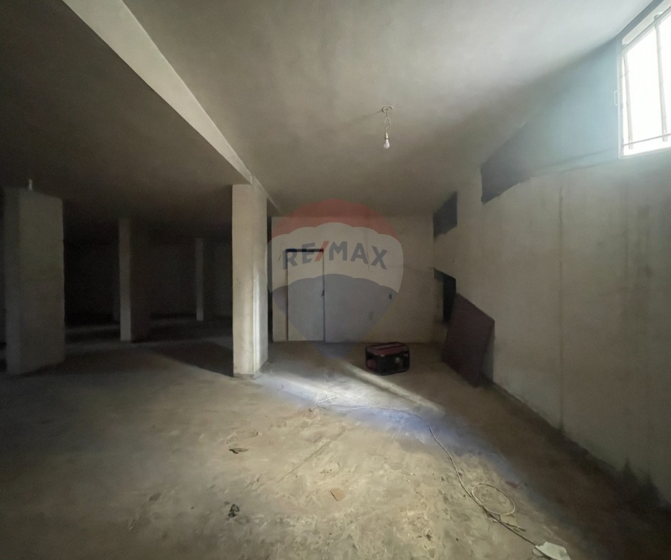 R9-3890 مستودع واسع للبيع في القبة – طرابلس، 480 م²، ارتفاع 5 م — الصورة 4 من 7