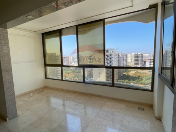 R9-3828 Apartment for Rent in Bahsas Boulevard – Tripoli, 9th Floorشقة للإيجار في بحصاص بوليفارد – طرابلس، الطابق التاسع — Photo 5 of 11