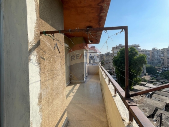 R9-3832 شقة للبيع في باب الرمل – طرابلس، 190 م² — الصورة 5 من 9
