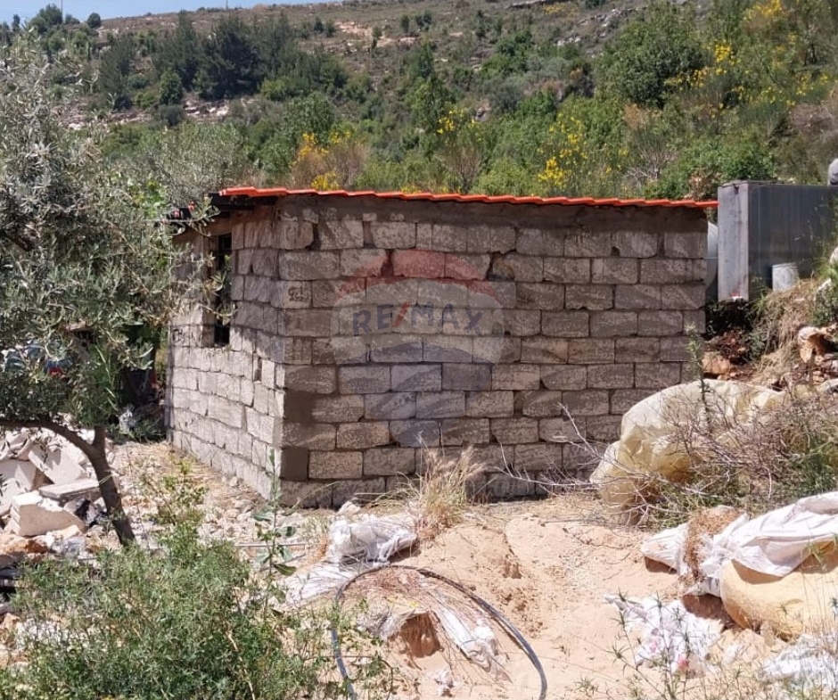 R9-3813  Land for Sale in Hadtoun – Keserwan, 1,565 m², Agriculturalأرض للبيع في حدتون – كسروان، 1,565 م²، زراعية — Photo 5 of 7
