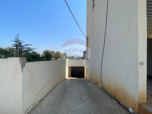 R9-3869 محلّان للبيع في أبو سمرا – قرب جامعة الجنان، 60 م² — الصورة 5 من 6
