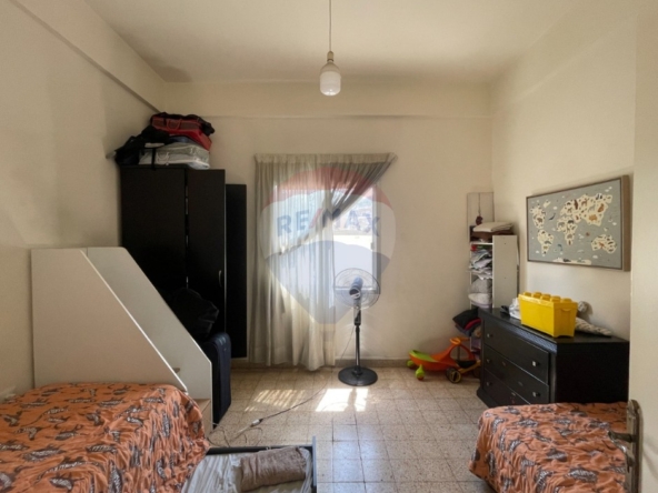 R9-3902 Apartment for Sale in Sahat El Nejme – Tripoli, 120 m²شقة للبيع في ساحة النجمة – طرابلس، 120 م² — Photo 5 of 12