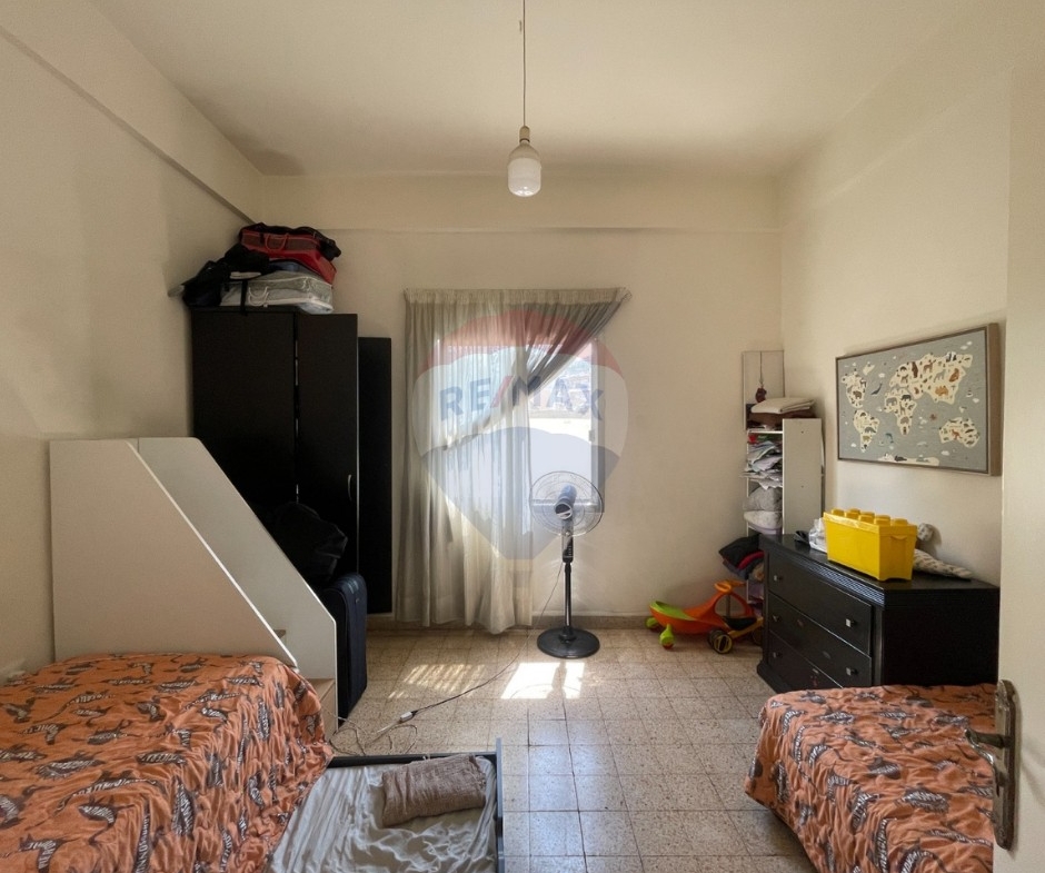 R9-3902 Apartment for Sale in Sahat El Nejme – Tripoli, 120 m²شقة للبيع في ساحة النجمة – طرابلس، 120 م² — Photo 5 of 12