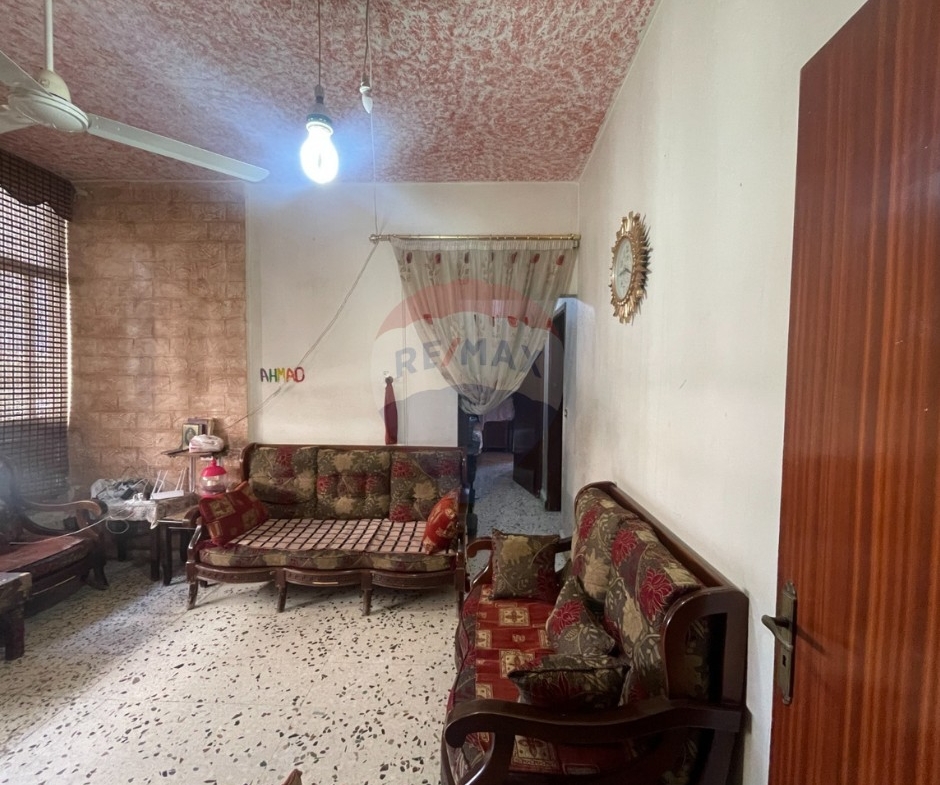 R9-3884 Apartment for Sale in Qobbeh – Tripoli, 140 m²شقة للبيع في القبة – طرابلس، 140 م² — Photo 7 of 11