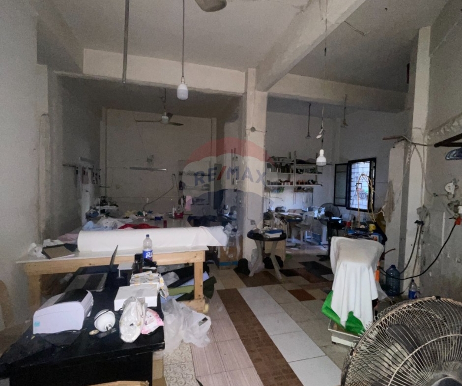 R9-3885  محل للبيع في تل – طرابلس، 230 م²، طابقان، 4 واجهات — الصورة 7 من 11