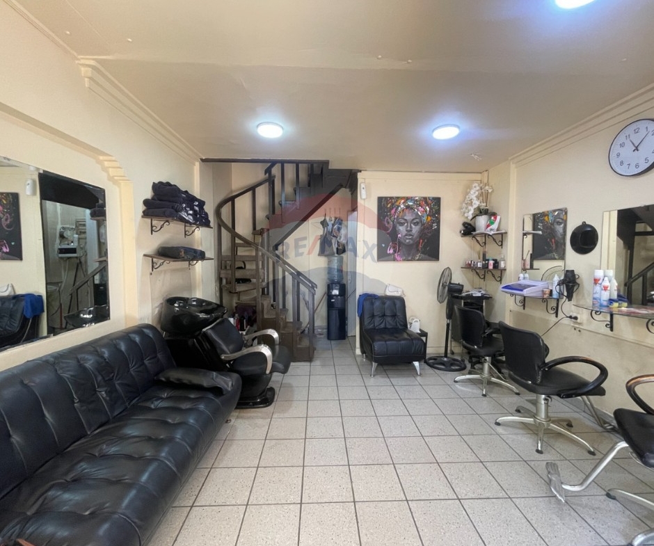 R9-3901 ثلاثة محلات للبيع في ميتَن – طرابلس، 150 م²، طابقان، 3 واجهات — الصورة 8 من 12