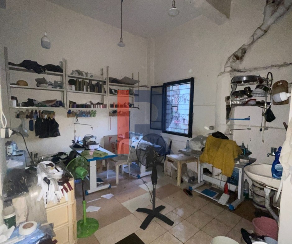 R9-3885  محل للبيع في تل – طرابلس، 230 م²، طابقان، 4 واجهات — الصورة 9 من 11