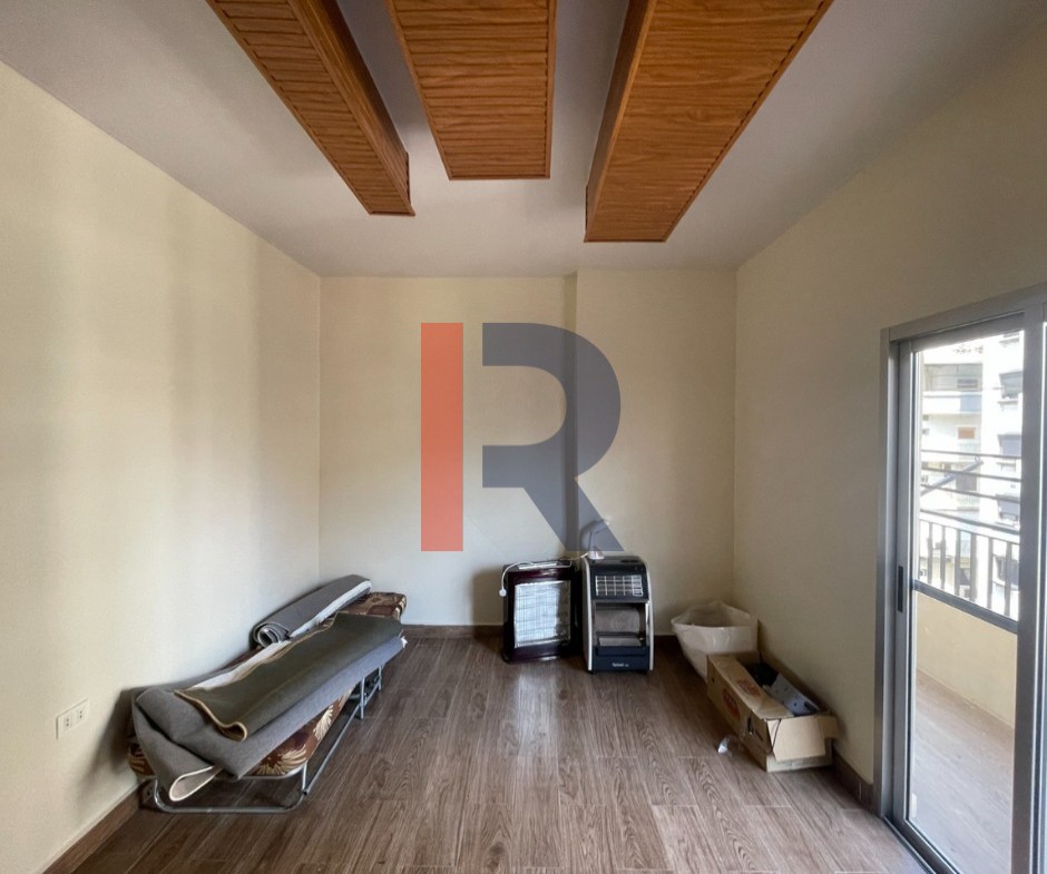 R9-3910 شقة مفروشة للإيجار في أبو سمرا – ساحة الضناوي، طرابلس، 302 م² — الصورة 11 من 27