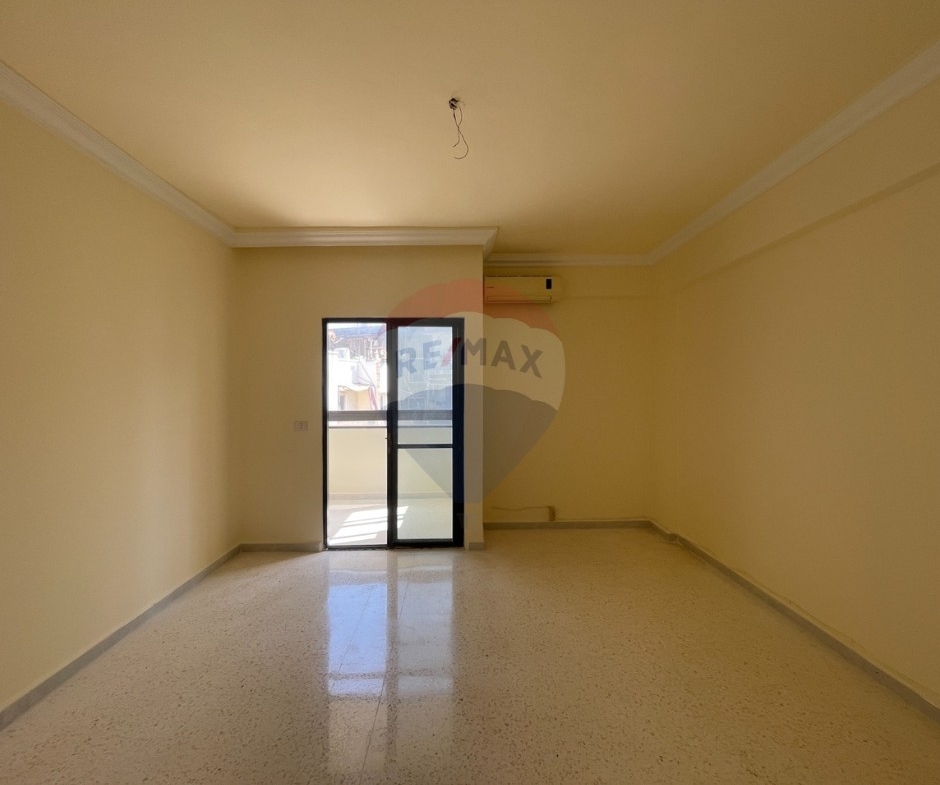 R9-3905 Newly Renovated Apartment for Sale in Abou Samra – Sahat Saadoun, Tripoli, 185 m²شقة مجددة حديثًا للبيع في أبو سمرا – ساحة سعدون، طرابلس، 185 م² — Photo 12 of 15