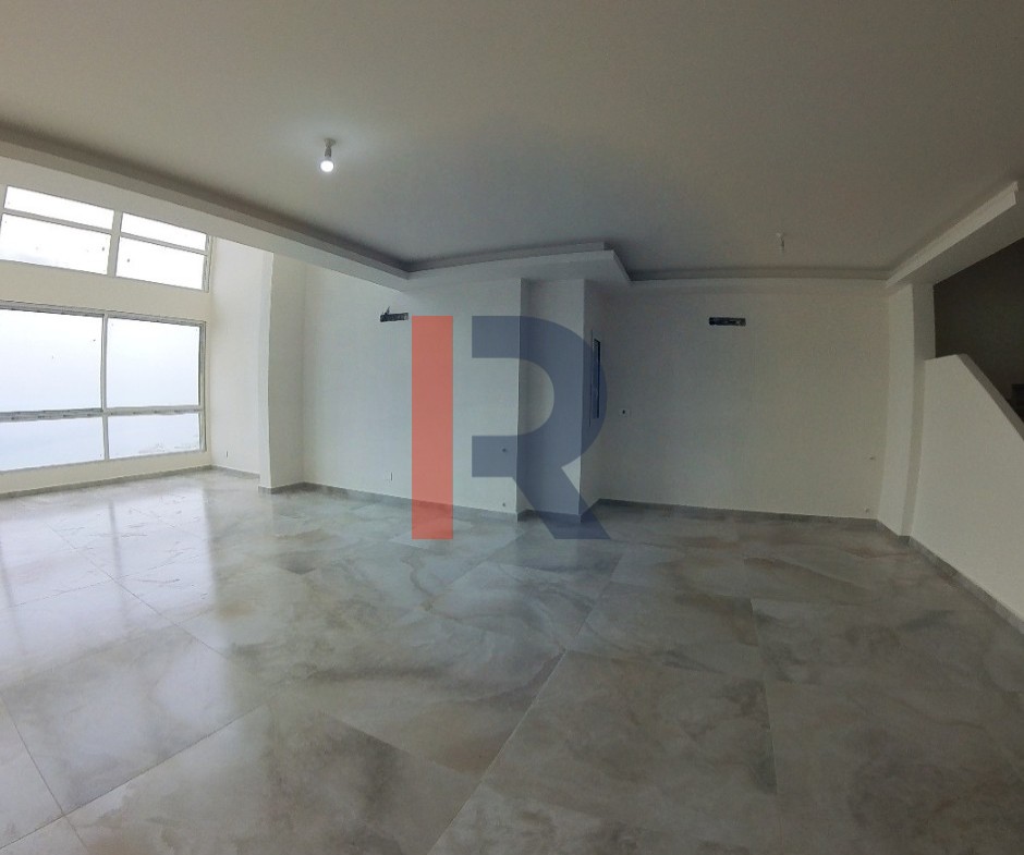 R9-3957 Triplex for Rent in Balamand – Koura, 381 m², Sea & Mountain Viewتريبلكس للإيجار في البلمند – الكورة، 381 م²، إطلالة بحرية وجبلية — Photo 15 of 22