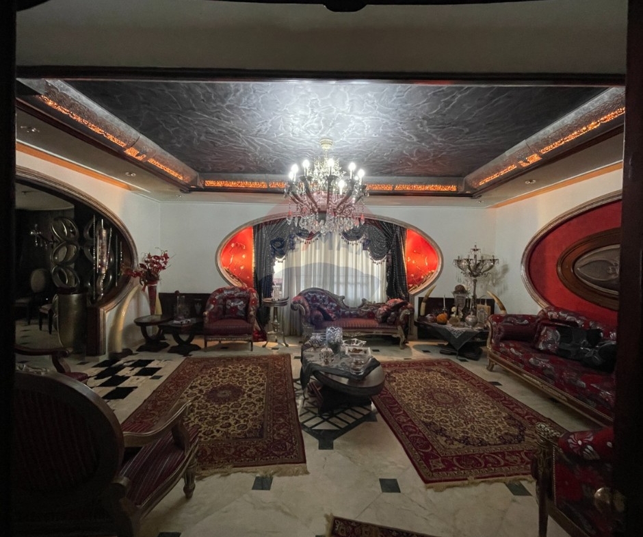 R9-3969شقة فاخرة مفروشة للبيع في زون د الضم والفرز طرابلس | 360 م² — الصورة 17 من 24
