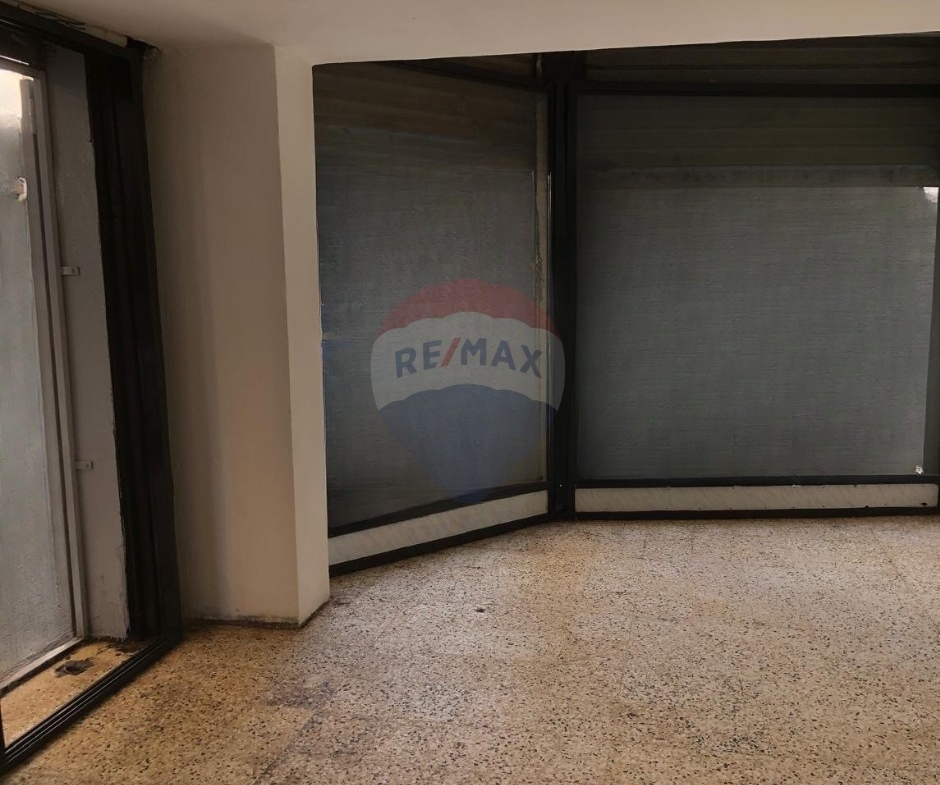 R9-3943  محل للبيع في رحبة – شارع طرابلس، طابقين، 3 واجهات — الصورة 2 من 3