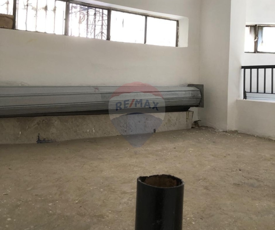 R9-3943  محل للبيع في رحبة – شارع طرابلس، طابقين، 3 واجهات — الصورة 3 من 3