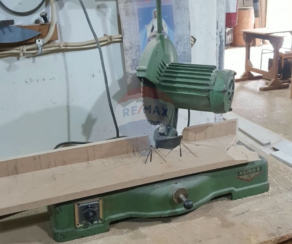 R9-3959 معمل نجارة للبيع أو للإيجار في الفنار – بيروت، 225 م² + مستودع — الصورة 3 من 9