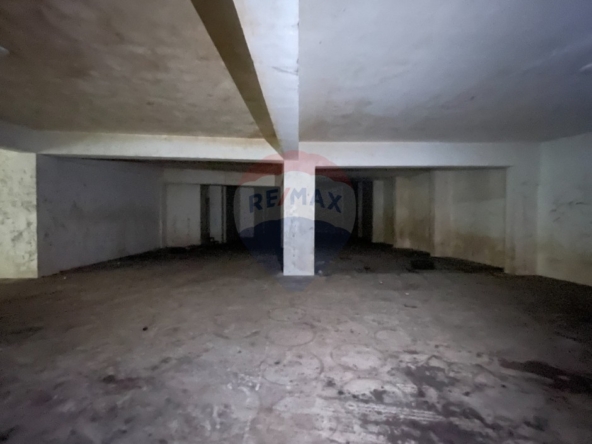 R9-3925Warehouse for Sale in Abou Samra – Tripoli, 500 m², 6 m Height, Main Road مستودع للبيع في أبو سمرا – طرابلس، 500 م²، ارتفاع 6 أمتار، على الطريق العام — Photo 4 of 9