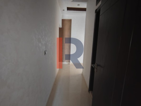 R9-3928 شقة للبيع في أبو سمرا – ساحة سعدون، طرابلس، 220 م² — الصورة 3 من 8