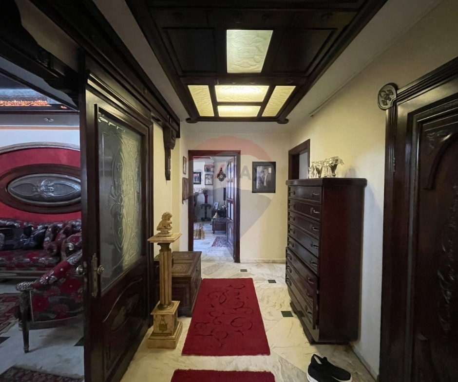 R9-3969شقة فاخرة مفروشة للبيع في زون د الضم والفرز طرابلس | 360 م² — الصورة 5 من 24