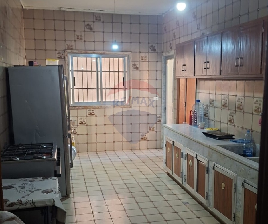 R9-3917 شقة للبيع في بقاع صفرين – الضنية، 340 م²،إطلالة جبلية — الصورة 5 من 6