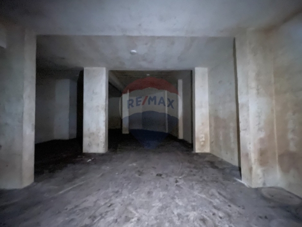 R9-3925Warehouse for Sale in Abou Samra – Tripoli, 500 m², 6 m Height, Main Road مستودع للبيع في أبو سمرا – طرابلس، 500 م²، ارتفاع 6 أمتار، على الطريق العام — Photo 5 of 9