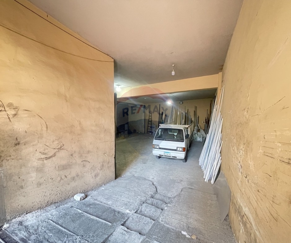R9-3925Warehouse for Sale in Abou Samra – Tripoli, 500 m², 6 m Height, Main Road مستودع للبيع في أبو سمرا – طرابلس، 500 م²، ارتفاع 6 أمتار، على الطريق العام — Photo 6 of 9
