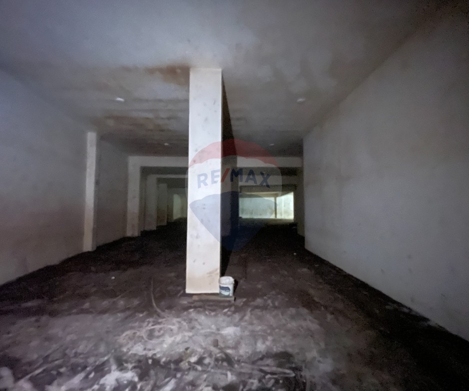 R9-3925Warehouse for Sale in Abou Samra – Tripoli, 500 m², 6 m Height, Main Road مستودع للبيع في أبو سمرا – طرابلس، 500 م²، ارتفاع 6 أمتار، على الطريق العام — Photo 8 of 9