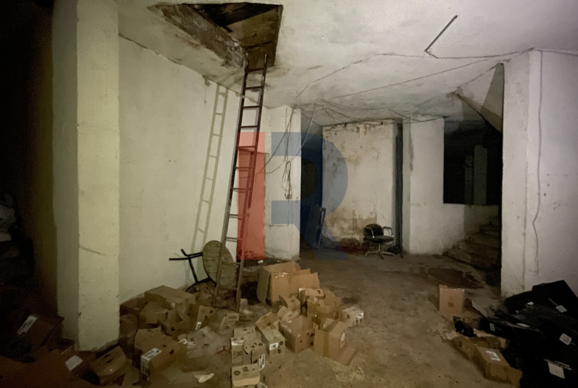 R9-4050 495m² Shop & Warehouse for Sale in Sahat El Nour Tripoli | 45m² Shop + 450m² Warehouse — Photo 7 of 8