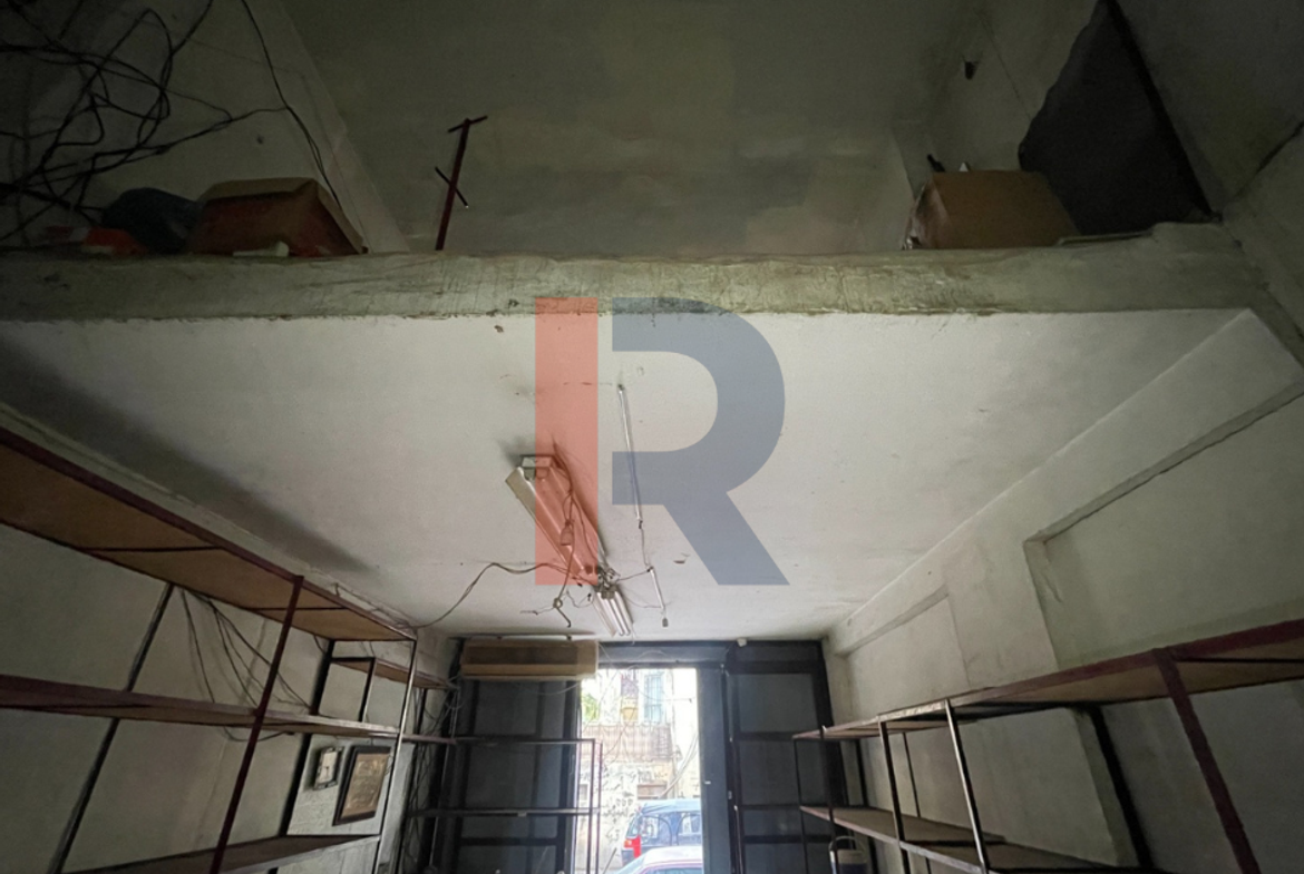 R9-4050 495m² Shop & Warehouse for Sale in Sahat El Nour Tripoli | 45m² Shop + 450m² Warehouse — Photo 8 of 8
