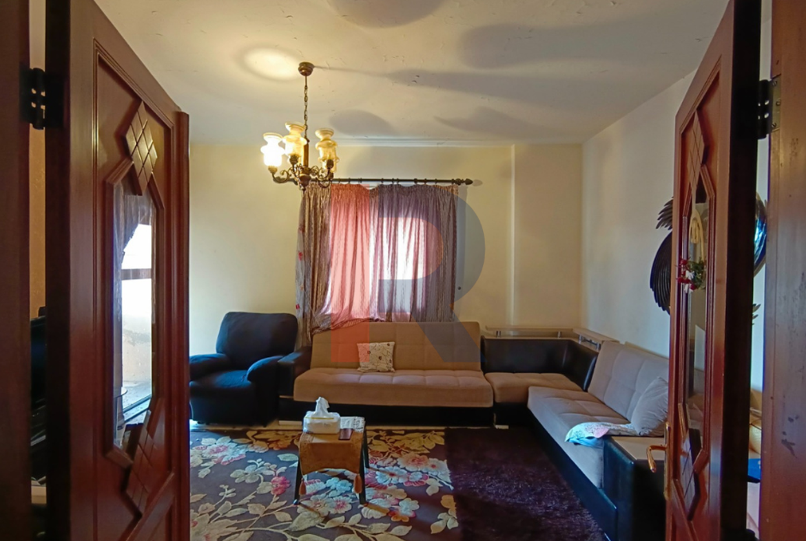 R9-4042 Grand 370m² Luxury Apartment for Sale on Miten Street Tripoli | Near Masjid El Rawda — Photo 13 of 14