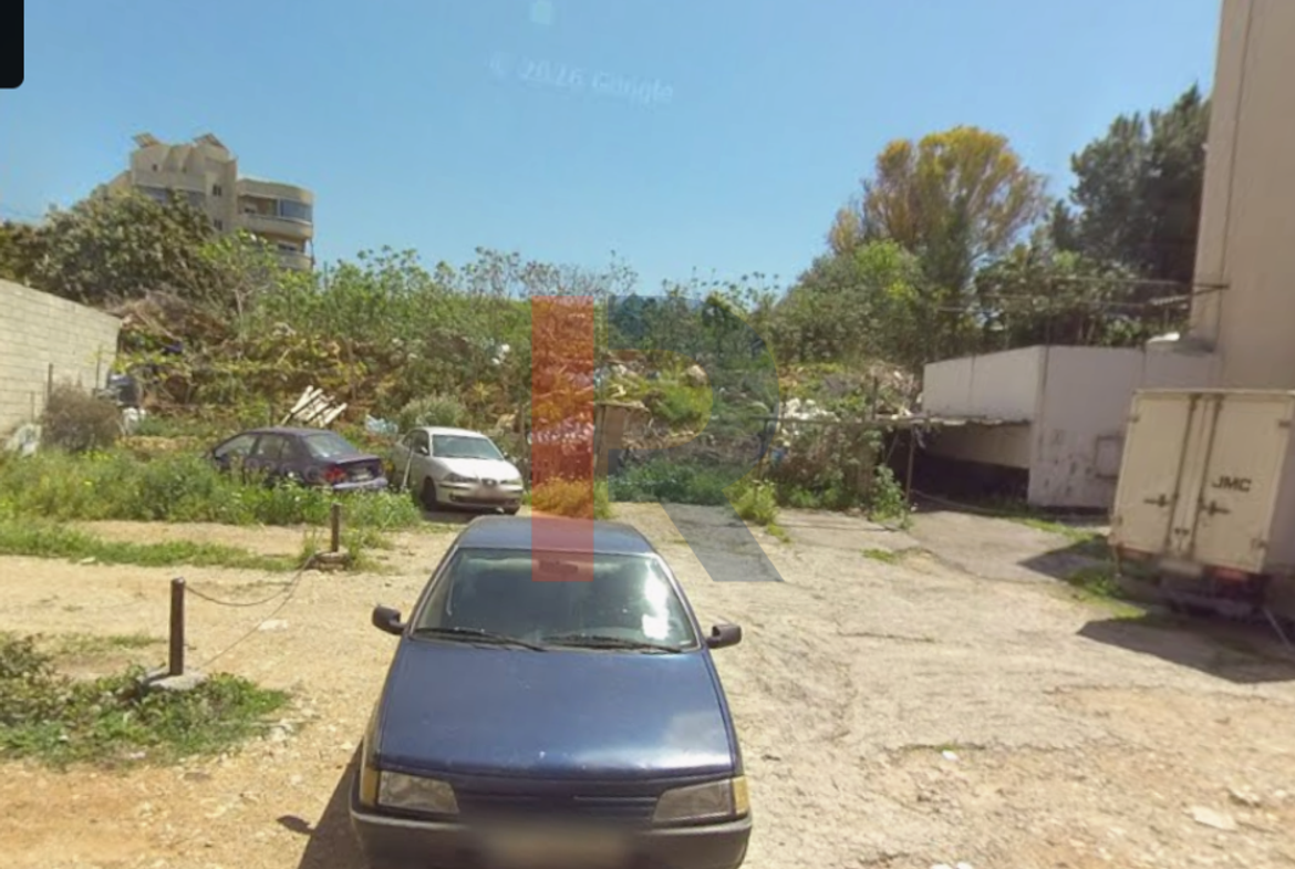 R9-4045 426m² Industrial Type 1 Land for Sale on Dekwaneh Main Road | Beirut — Photo 2 of 3