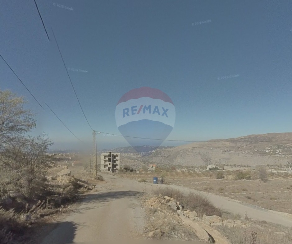 R9-4008 Land for Sale in Dahr El Matian Zahle | 3,475 m² | Villa Zone with Panoramic Mountain Viewأرض للبيع في ضهر الميتان زحلة | 3,475 م² | منطقة فلل وإطلالة بانورامية — Photo 2 of 4