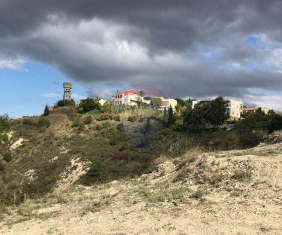 R9-4018 Land for Sale in Kfarhazir Koura | 1,170 m² | Sea Viewأرض للبيع في كفرحزير الكورة | 1,170 م² | إطلالة بحرية — Photo 2 of 3