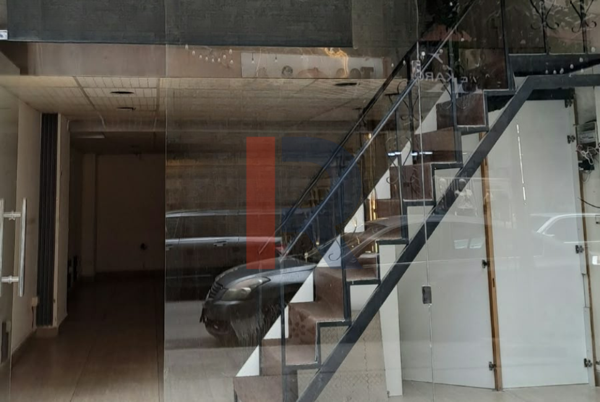 R9-4067 100m² 2-Floor Retail Shop for Rent on Azmi Street Tripoli | 1 Facade — Photo 2 of 4