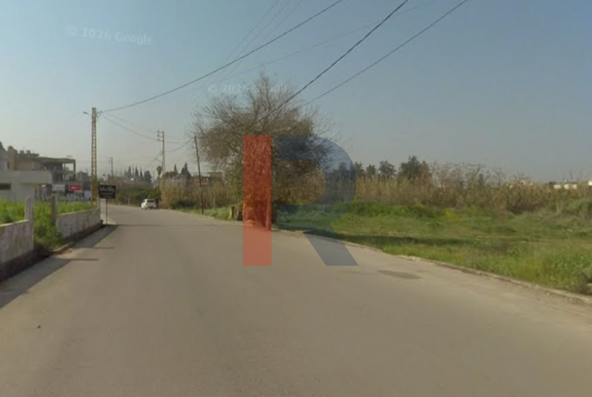 R-4027 ارض سكنية 1060م للبيع مع بيت قديم في رشعين زغرتا — الصورة 3 من 4