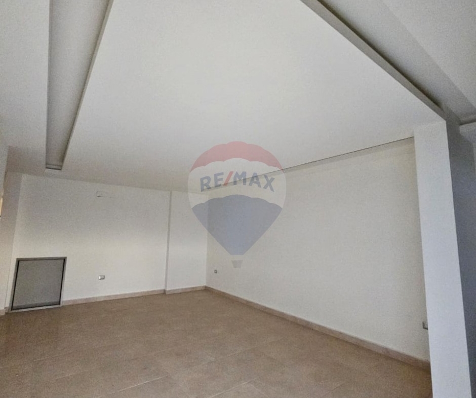 R9-4006 Brand-New Apartment for Sale in Haykaliyeh Koura | 135 m² + 80 m² Private Gardenشقة جديدة للبيع في هيكلية الكورة | 135 م² مع حديقة خاصة 80 م² — Photo 3 of 19