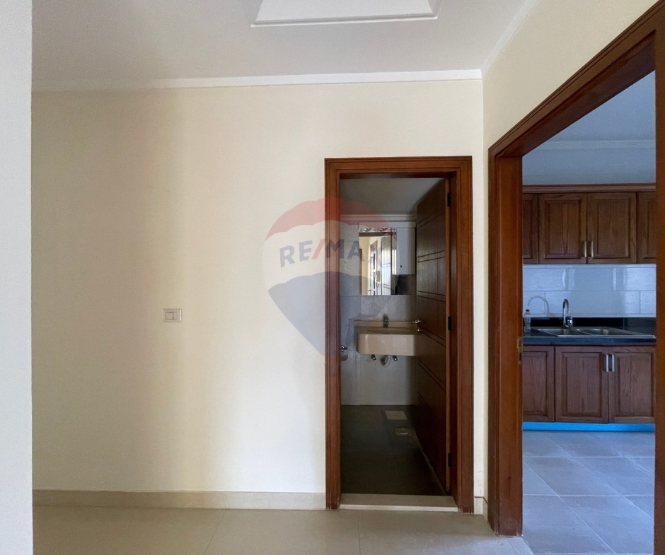 R9-3977شقة للبيع في الضم والفرز قرب طبارة طرابلس | 160 م² — الصورة 3 من 14