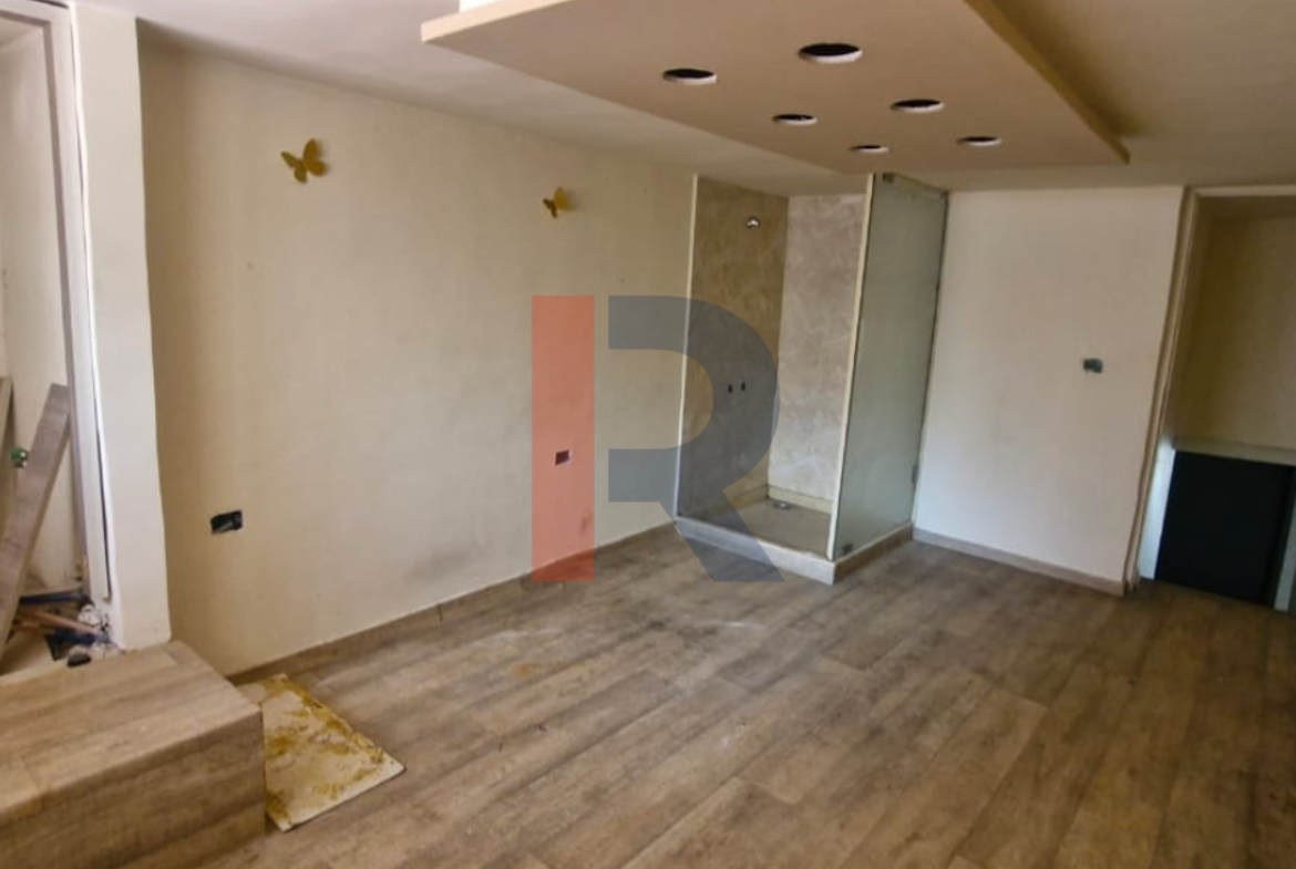 R9-4052 Well-Decorated 2-Floor Shop for Rent on Nakabet El Ateba Street Tripoli — Photo 3 of 5