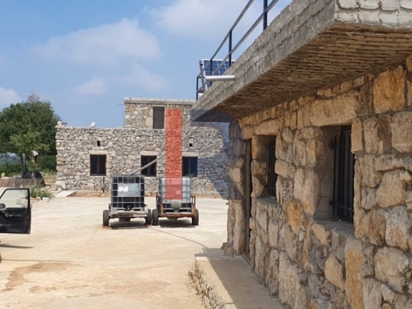 R9-3982 Land with Guest Houses for Sale in Chabtine Batroun | 2,925 m² | Pool & Expansion Permit — Photo 4 sur 5