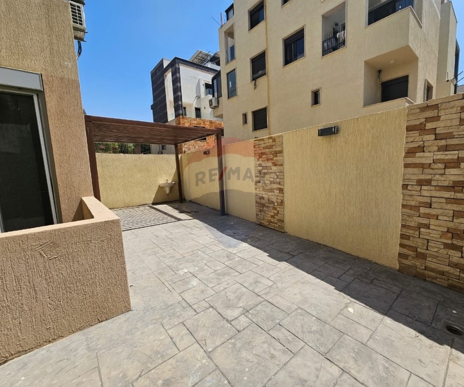 R9-4006 Brand-New Apartment for Sale in Haykaliyeh Koura | 135 m² + 80 m² Private Gardenشقة جديدة للبيع في هيكلية الكورة | 135 م² مع حديقة خاصة 80 م² — Photo 4 of 19