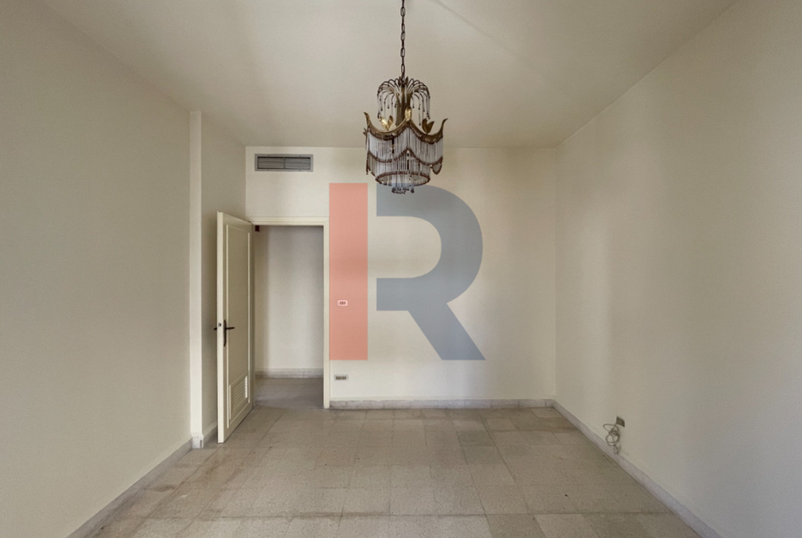 R9-4049 200m² 3-Bedroom Apartment for Sale in Maarad Tripoli — Photo 4 of 14