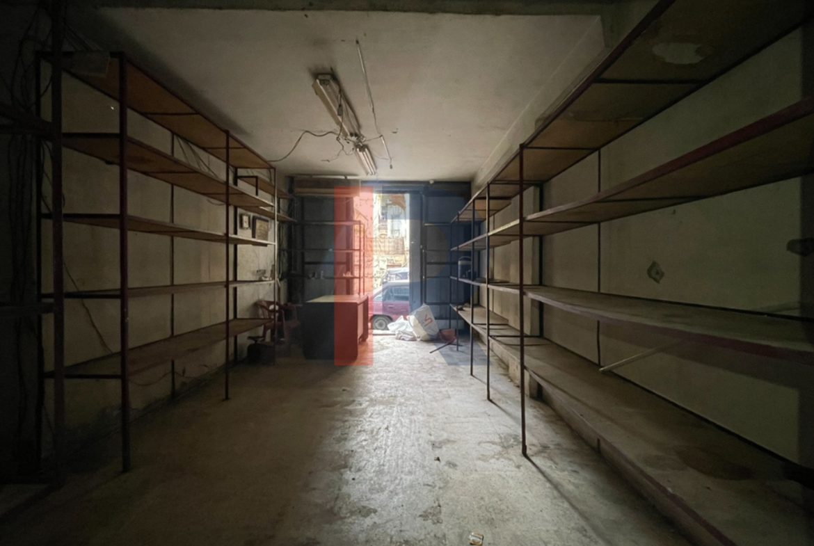 R9-4050 495m² Shop & Warehouse for Sale in Sahat El Nour Tripoli | 45m² Shop + 450m² Warehouse — Photo 4 of 8