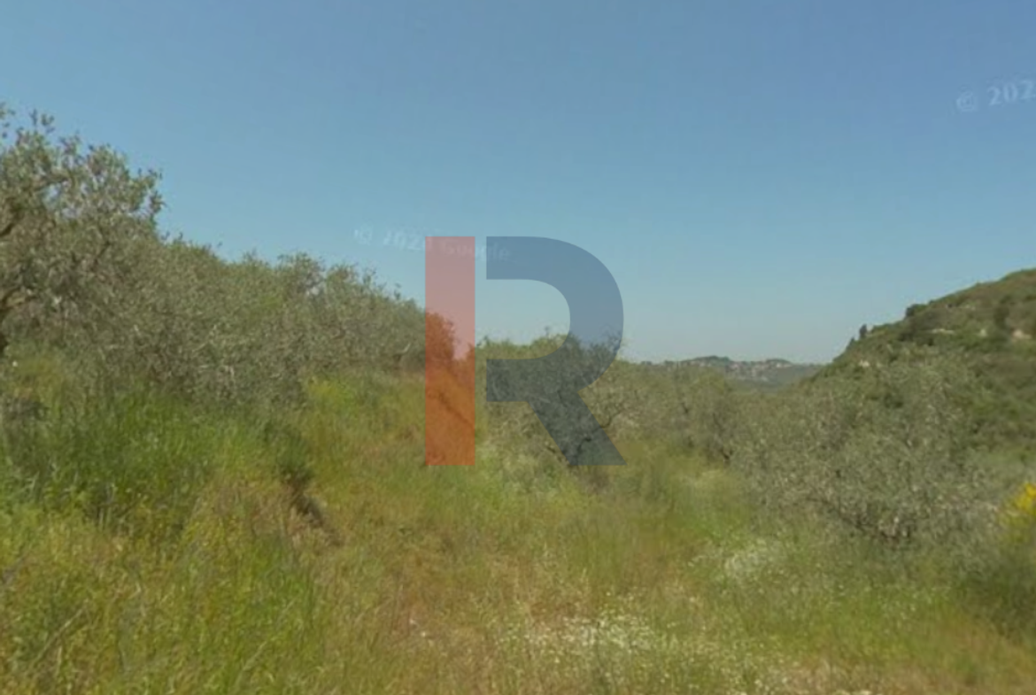 R9-4070 1,500m² Residential Land for Sale in Der Chmezzine Koura | Zoning 25/50 — Photo 4 of 6